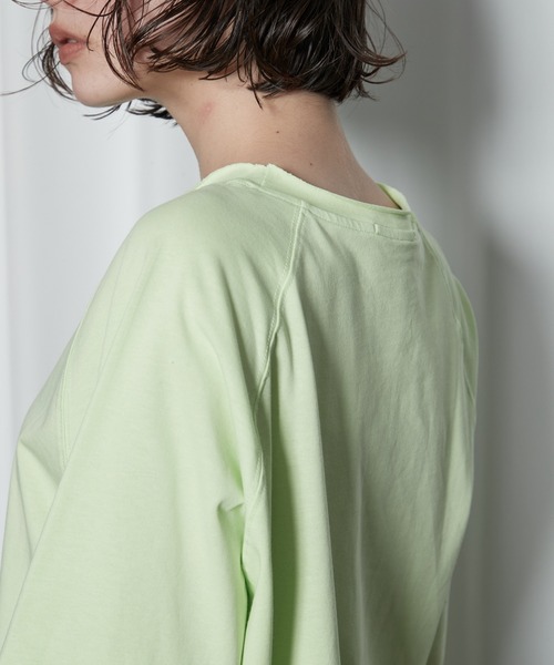OFROOM(オフルーム)の「【2026秋冬新作】Cut-off Oversized Tee|カットオフオーバーサイズTee(Tシャツ/カットソー・レディース・ブラック/ホワイト/グレー/ライム・FREE)」の11枚目の写真