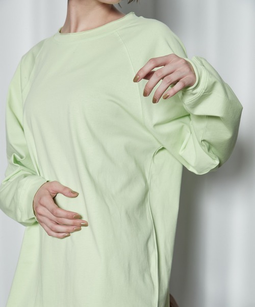 OFROOM(オフルーム)の「【2026秋冬新作】Cut-off Oversized Tee|カットオフオーバーサイズTee(Tシャツ/カットソー・レディース・ブラック/ホワイト/グレー/ライム・FREE)」の12枚目の写真