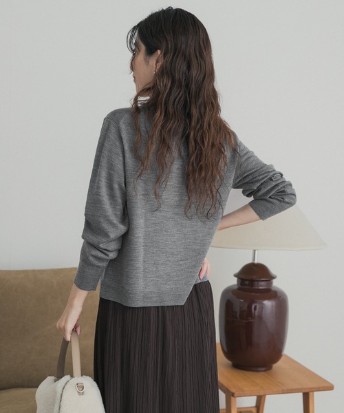 URBAN RESEARCH DOORS(アーバンリサーチドアーズ)の「ウォッシャブルウールクルーネックプルオーバー(ニット/セーター・レディース・ブラック/グレー/パープル系その他・FREE)」の22枚目の写真