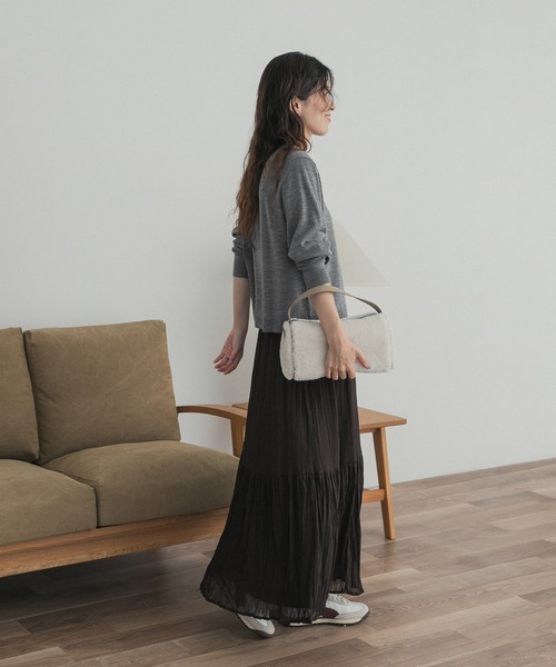 URBAN RESEARCH DOORS(アーバンリサーチドアーズ)の「ウォッシャブルウールクルーネックプルオーバー(ニット/セーター・レディース・ブラック/グレー/パープル系その他・FREE)」の19枚目の写真
