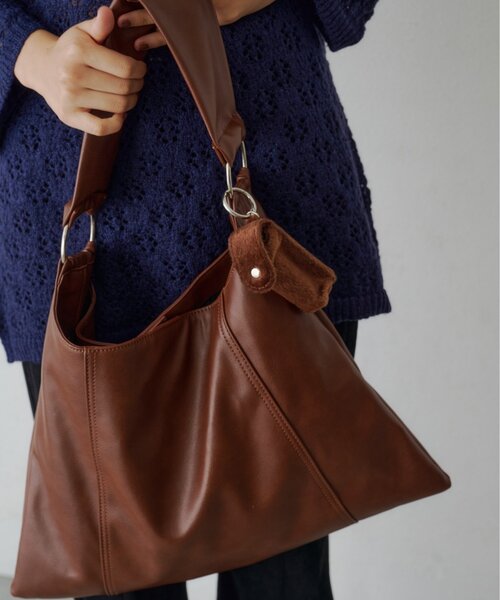 Kastane(カスタネ)の「【9.19(土)0:00発売】リップチャームミドルBAG(トートバッグ・レディース・カーキ/ブラウン系その他/ブラウン・FREE)」の5枚目の写真