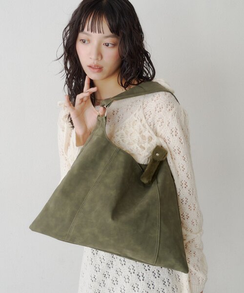 Kastane(カスタネ)の「【9.19(土)0:00発売】リップチャームミドルBAG(トートバッグ・レディース・カーキ/ブラウン系その他/ブラウン・FREE)」の12枚目の写真