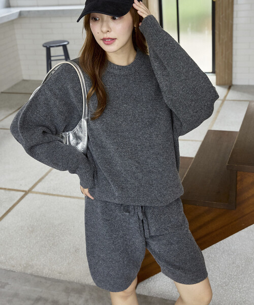PUBLUX(パブリュクス)の「PUBLUX/パブリュクス ニットトップ ショートパンツ セットアップ 限定展開(ニット/セーター・レディース・チャコールグレー/ナチュラル/ベージュ/グレー・フリ-)」の7枚目の写真