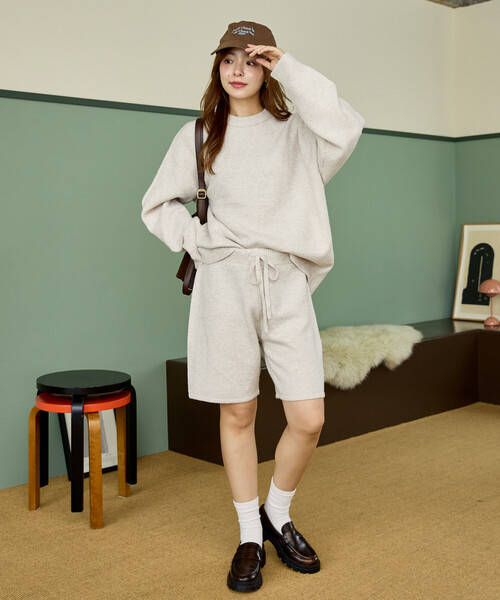 PUBLUX(パブリュクス)の「PUBLUX/パブリュクス ニットトップ ショートパンツ セットアップ 限定展開(ニット/セーター・レディース・チャコールグレー/ナチュラル/ベージュ/グレー・フリ-)」の18枚目の写真