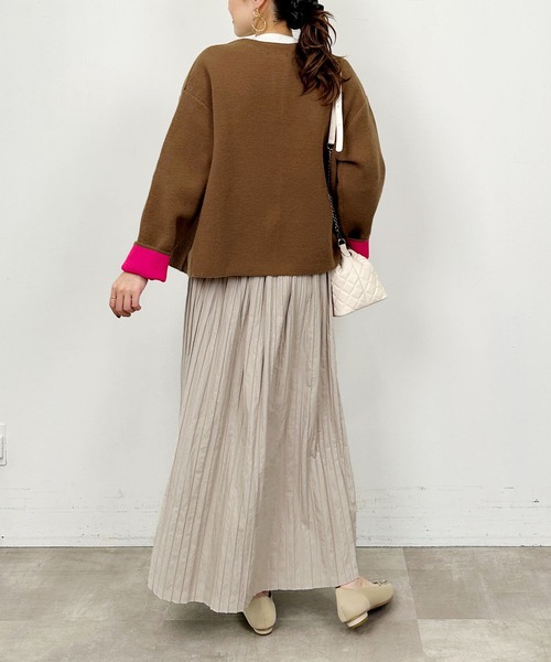 PICCIN(ピッチン)の「フェイクレザープリーツスカート(スカート・レディース・アイボリー/ブラウン/ブラック・M)」の4枚目の写真