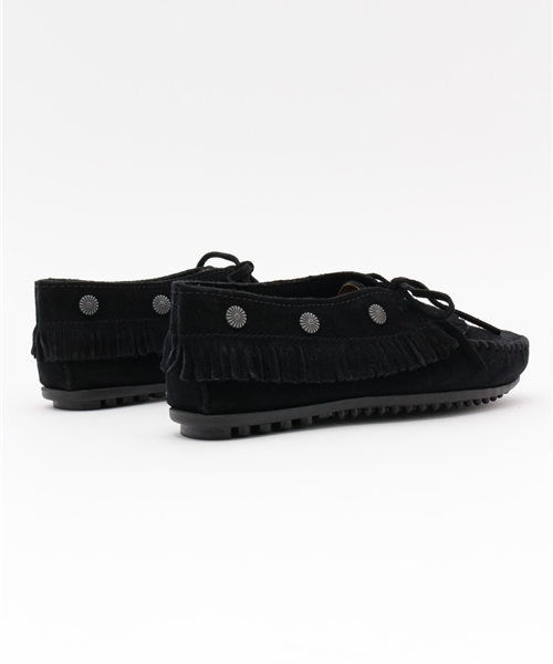 Minnetonka（ミネトンカ）の「MINNETONKA FRINGED MOC（その他シューズ・レディース・ベージュ/ブラック・SMALL/LARGE/MEDIUM）」の5枚目の写真