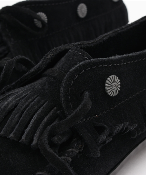 Minnetonka（ミネトンカ）の「MINNETONKA FRINGED MOC（その他シューズ・レディース・ベージュ/ブラック・SMALL/LARGE/MEDIUM）」の8枚目の写真