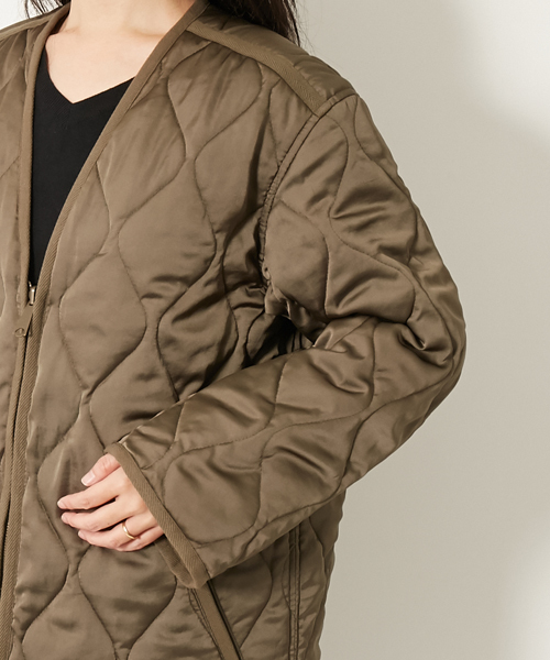 AMERICAN RAG CIE(アメリカンラグシー)の「AMERICAN RAG CIEヴィンテージ中綿ミリタリージャケット(ノーカラージャケット・レディース・カーキ・FREE)」の15枚目の写真