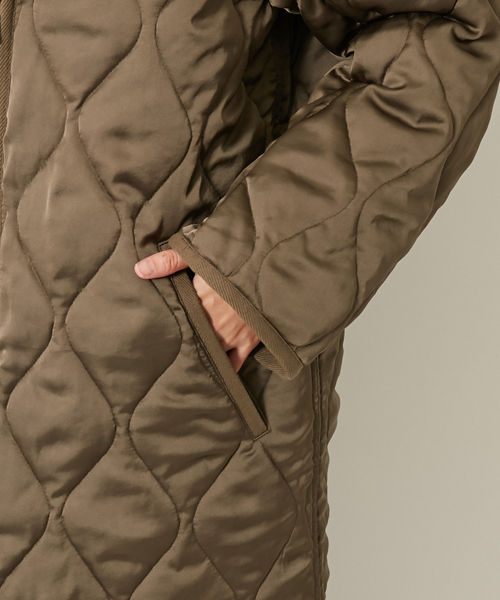 AMERICAN RAG CIE(アメリカンラグシー)の「AMERICAN RAG CIEヴィンテージ中綿ミリタリージャケット(ノーカラージャケット・レディース・カーキ・FREE)」の16枚目の写真