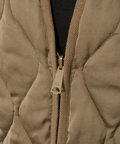 AMERICAN RAG CIE(アメリカンラグシー)の「AMERICAN RAG CIEヴィンテージ中綿ミリタリージャケット(ノーカラージャケット・レディース・カーキ・FREE)」の7枚目の写真