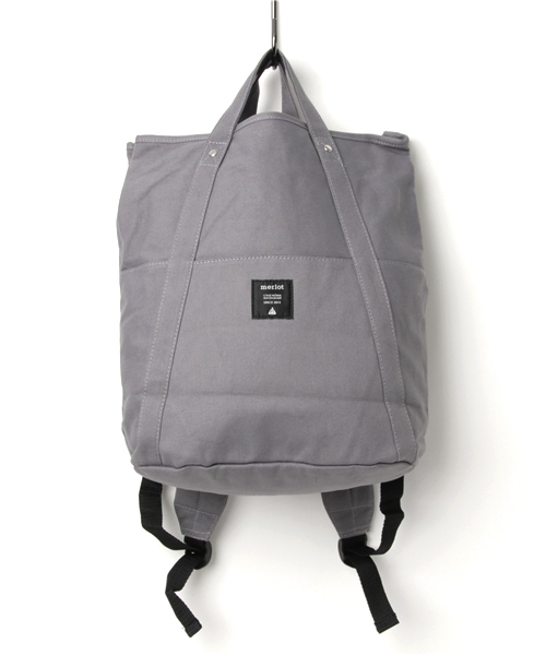 MERLOT（メルロー）の「キャンバス２WAYリュック2110（バックパック/リュック・レディース・キャメル/ブラック/ブルーグリーン/ワイン/アイボリー/ベージュ/ブルー/グリーン/グレー/ネイビー/カーキ・FREE）」の4枚目の写真