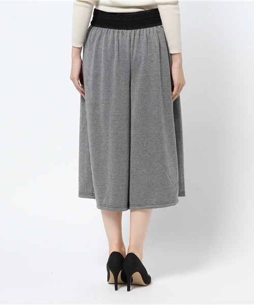 VENCEEXCHANGE（ヴァンスエクスチェンジ）の「ポンポン付き千鳥ガウチョパンツ    （その他パンツ・レディース・ブラック・MEDIUM）」の4枚目の写真