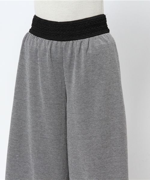 VENCEEXCHANGE（ヴァンスエクスチェンジ）の「ポンポン付き千鳥ガウチョパンツ    （その他パンツ・レディース・ブラック・MEDIUM）」の5枚目の写真