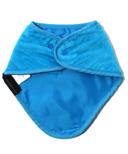 green label relaxing（グリーンレーベルリラクシング）の「Mum2Mum Bandana logo スタイ（スタイ/よだれかけ・キッズ・ライトピンク/ピンク/ライム/ライトブルー/ターコイズブルー/パープル/ブラウン/イエロー・フリー）」の9枚目の写真