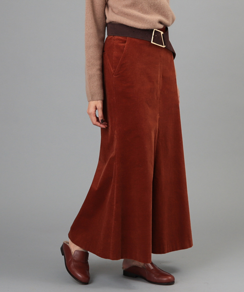 RIVE DROITE(リヴドロワ)の「ストレッチコールロングマーメイドスカート(スカート・レディース・ベージュ/レンガ・36/38)」の2枚目の写真