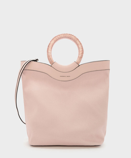 CHARLES & KEITH(チャールズ & キース)の「サーキュラーハンドルトート / CIRCULAR HANDLE TOTE(トートバッグ・レディース・バーガンディー/ブラック/ピンク・XL)」の3枚目の写真