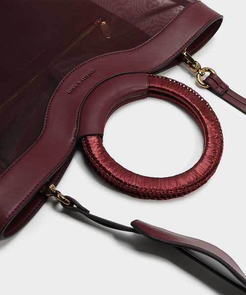 CHARLES & KEITH(チャールズ & キース)の「サーキュラーハンドルトート / CIRCULAR HANDLE TOTE(トートバッグ・レディース・バーガンディー/ブラック/ピンク・XL)」の10枚目の写真