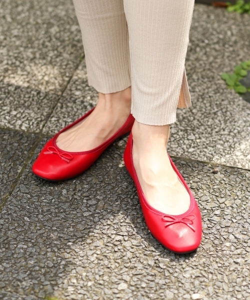 LOWRYS FARM（ローリーズファーム）の「バレエシューズ　802200（バレエシューズ・レディース・オフホワイト/ブラック/レッド/グレー・MEDIUM/LARGE）」の4枚目の写真