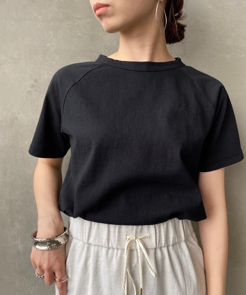 JF Ready Made（ジェイエフレディメイド）の「[JF READY MADE/ジェイエフレディメイド] USAコットンラグラン半袖Ｔシャツ（Tシャツ/カットソー・レディース・ブラック/ダークグリーン/ブラウン/オフホワイト/カーキ/マスタード/ベージュ/オレンジ/ナチュラル/ライトカーキ/サックスブルー/サンドグレー・2/1）」の3枚目の写真