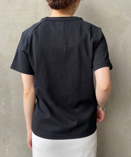 JF Ready Made（ジェイエフレディメイド）の「[JF READY MADE/ジェイエフレディメイド] USAコットンラグラン半袖Ｔシャツ（Tシャツ/カットソー・レディース・ブラック/ダークグリーン/ブラウン/オフホワイト/カーキ/マスタード/ベージュ/オレンジ/ナチュラル/ライトカーキ/サックスブルー/サンドグレー・2/1）」の17枚目の写真