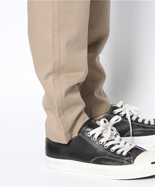 WEGO（ウィゴー）の「WEGO/テーパードチノパンツ（チノパンツ・メンズ・ダークグレー/ベージュ/カーキ・SMALL/MEDIUM/LARGE）」の9枚目の写真