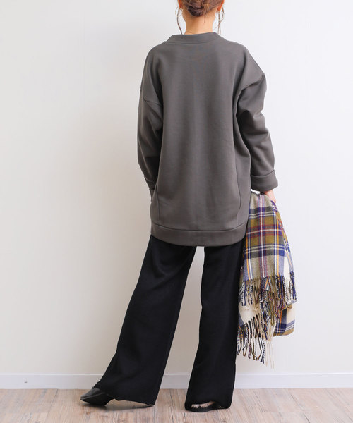 andme（アンドミー）の「裏起毛オーバーサイズチュニックトップス（スウェット・レディース・ブラック/ネイビー/グレー/カーキ/ベージュ/アイボリー・M）」の20枚目の写真