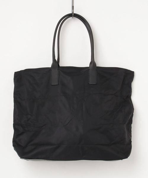 COLE HAAN（コールハーン）の「ゼログランド ナイロン パッカブル 