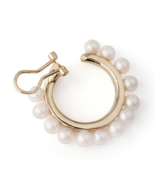 ANEMONE（アネモネ）の「コンヴォルヴイヤリング[パール]（イヤリング・レディース・シルバー/ゴールド・FREE）」の4枚目の写真