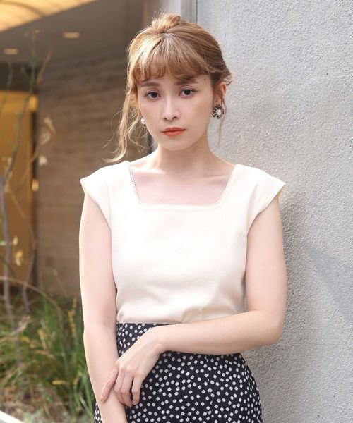 one after another NICE CLAUP(ワンアフターアナザーナイスクラップ)の「スクエアインナービスチェ(タンクトップ・レディース・アイボリー/オレンジ/ピンク/ダークブラウン・FREE)」の2枚目の写真