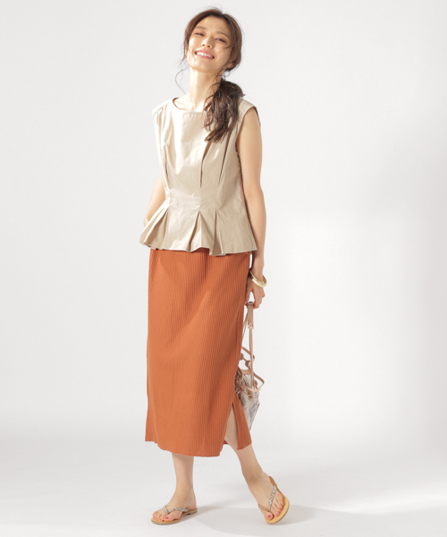 BAYFLOW（ベイフロー）の「ワッフルタイトスカート（スカート・レディース・ブラウン/グレー/オフホワイト/チャコール・SMALL/MEDIUM）」の7枚目の写真