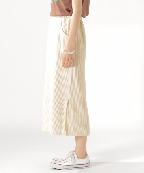 BAYFLOW（ベイフロー）の「ワッフルタイトスカート（スカート・レディース・ブラウン/グレー/オフホワイト/チャコール・SMALL/MEDIUM）」の19枚目の写真