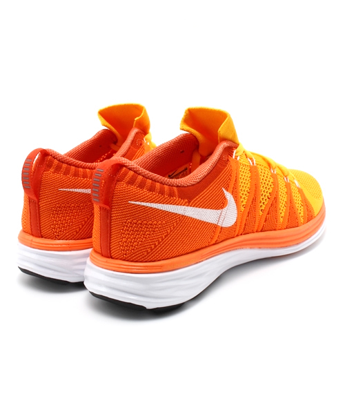 【超美品】NIKE FLYKNIT フライニット ルナ25cm NIKE（ナイキ）の「ナイキ フライニット ルナ NIKE FLYKNIT