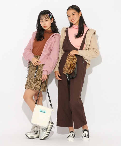 repipi armario（レピピ アルマリオ）の「フリルタートルネックウラケスウェット（スウェット・キッズ・ブラック/ブラウン/ライトピンク・SMALL/MEDIUM/LARGE/X-SMALL）」の6枚目の写真