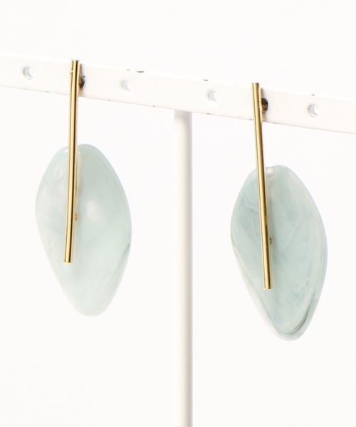 MODE ROBE（モードローブ）の「ラージドロップピアス（ピアス（両耳用）・レディース・ベージュ/ブラウン/グレー/ブルー系その他・FREE）」の4枚目の写真