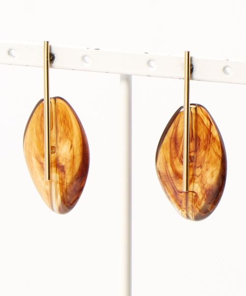 MODE ROBE（モードローブ）の「ラージドロップピアス（ピアス（両耳用）・レディース・ベージュ/ブラウン/グレー/ブルー系その他・FREE）」の3枚目の写真