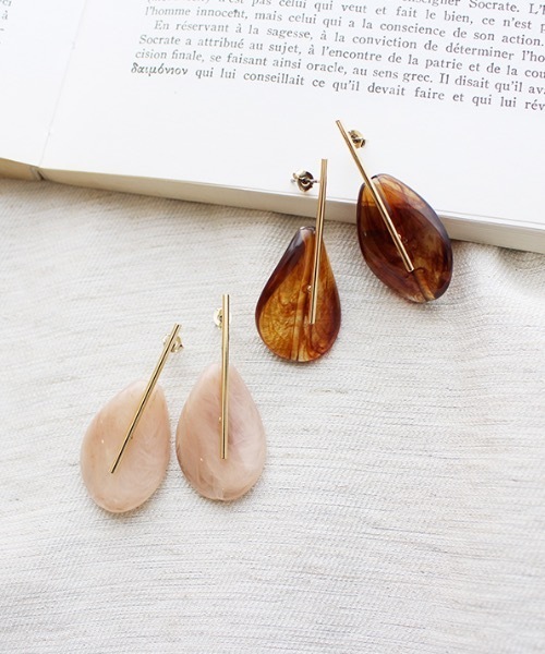 MODE ROBE（モードローブ）の「ラージドロップピアス（ピアス（両耳用）・レディース・ベージュ/ブラウン/グレー/ブルー系その他・FREE）」の9枚目の写真