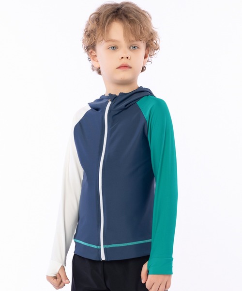 TeddyShop（テディショップ）の「【UVカット率 99.9%以上】キッズ フード付きフロントジップ長袖ラッシュガード パーカー 水陸両用（ラッシュガード・キッズ・ブルー系その他/ライトブルー/パープル/ブラック/ピンク/イエロー/ホワイト/ネイビー/グレー/ブラック×ホワイト/コーラルピンク/グリーン/カラフル/ホワイト系その他/ブルー系その他2/ピンク系その他/グレー系その他/ブラウン/グレー系その他2/ホワイト系その他2/ホワイト系その他3/ブラック系その他/ブルー系その他3/ホワイト×ネイビー/ホワイト×グリーン/ピンク系その他2・150cm/120cm/140cm/110cm/130cm/100cm）」の20枚目の写真