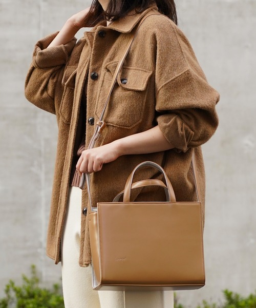 Laugoa(ラウゴア)の「RUUT 2WAY トートバッグ(トートバッグ・レディース・ブラック/ベージュ/シルバー・9)」の20枚目の写真