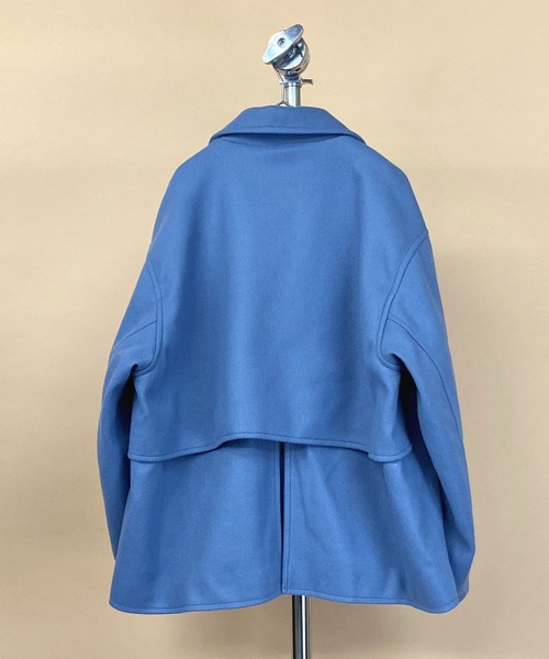 Beno（ビーノ）の「ウーリーテック ビッグシルエット ショート トレンチ ブルゾン（トレンチコート・メンズ・オリーブ/ブルーグレー/グレイッシュベージュ/ブラック/ブラウン・M/L）」の8枚目の写真