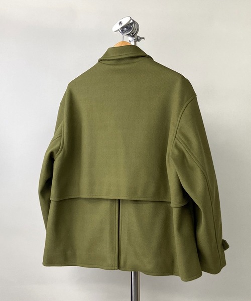 Beno（ビーノ）の「ウーリーテック ビッグシルエット ショート トレンチ ブルゾン（トレンチコート・メンズ・オリーブ/ブルーグレー/グレイッシュベージュ/ブラック/ブラウン・M/L）」の6枚目の写真