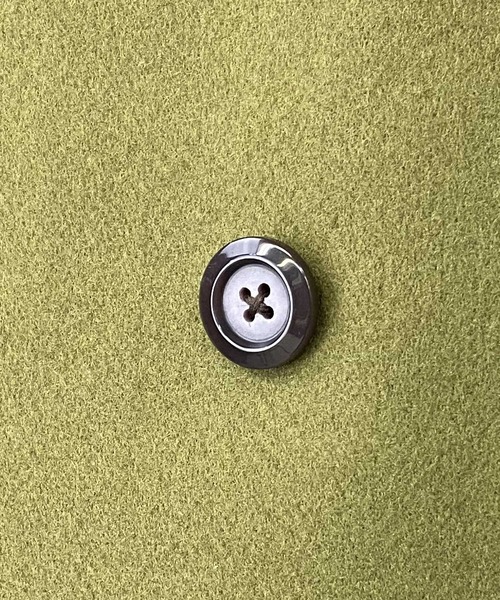 Beno（ビーノ）の「ウーリーテック ビッグシルエット ショート トレンチ ブルゾン（トレンチコート・メンズ・オリーブ/ブルーグレー/グレイッシュベージュ/ブラック/ブラウン・M/L）」の13枚目の写真