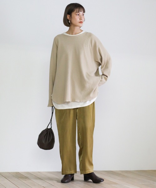 select MOCA(セレクトモカ)の「バックデザインワッフルラウンドトップス(Tシャツ/カットソー・レディース・オリーブ/ライトベージュ/チャコール・FREE)」の5枚目の写真