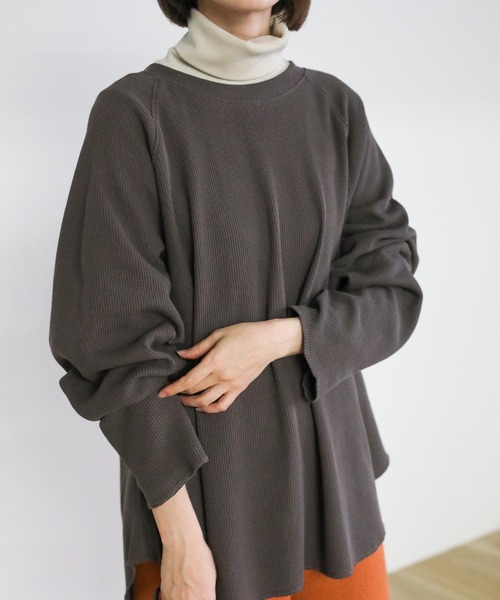 select MOCA(セレクトモカ)の「バックデザインワッフルラウンドトップス(Tシャツ/カットソー・レディース・オリーブ/ライトベージュ/チャコール・FREE)」の11枚目の写真