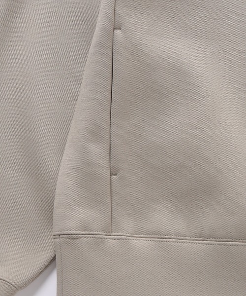 ADAM ET ROPE'(アダムエロペ)の「カノコダンボール ルーズクルーネックスエット(スウェット・メンズ・ブラック/ベージュ系その他・M/L)」の8枚目の写真