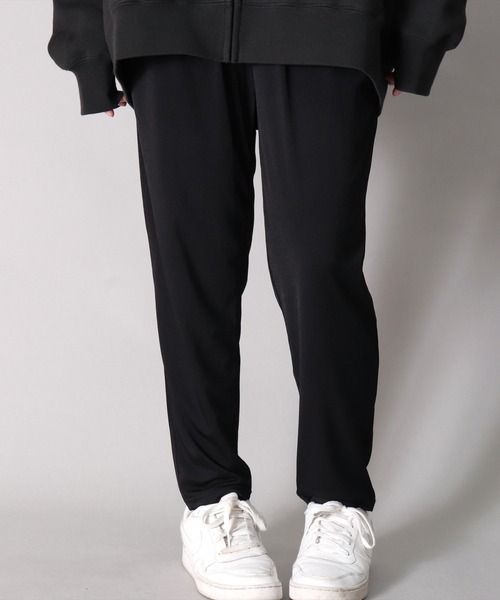 BAYBLO(ベイブロ)の「(CR)タック イージー ウエスト サルエル パンツ(スウェットパンツ・レディース・チャコールグレー/ブラック/ネイビー・FREE)」の5枚目の写真