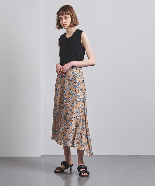 UNITED ARROWS（ユナイテッドアローズ）の「UGCC フラワー イレギュラー フレアスカート◆（スカート・レディース・ベージュ/ネイビー・40/38/36）」の8枚目の写真