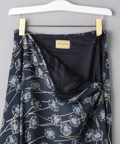 UNITED ARROWS（ユナイテッドアローズ）の「UGCC フラワー イレギュラー フレアスカート◆（スカート・レディース・ベージュ/ネイビー・40/38/36）」の11枚目の写真