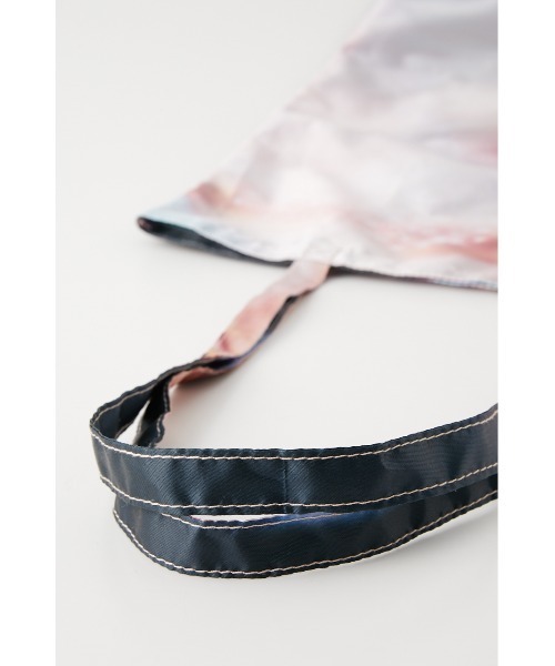 SLY（スライ）の「PHOTO SATIN BAG WITH CASE/フォトサテンバッグ（トートバッグ・レディース・ターコイズブルー/ブラック系その他2・FREE）」の6枚目の写真