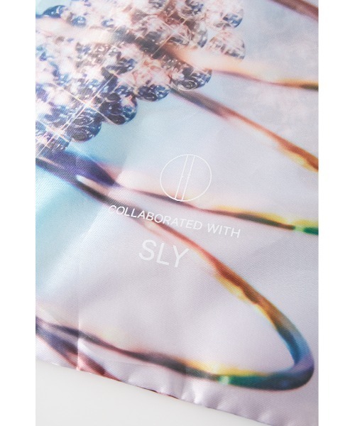 SLY（スライ）の「PHOTO SATIN BAG WITH CASE/フォトサテンバッグ（トートバッグ・レディース・ターコイズブルー/ブラック系その他2・FREE）」の13枚目の写真