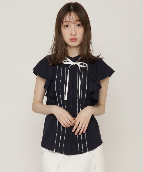 REDYAZEL（レディアゼル）の「袖フレアリボンタイブラウス（シャツ/ブラウス・レディース・オフホワイト/パープル/ネイビー・SMALL/MEDIUM）」の10枚目の写真